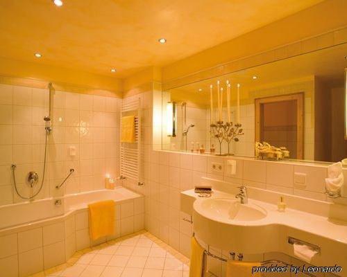 Hotel Bergland แพร์ทีเซา ภายนอก รูปภาพ