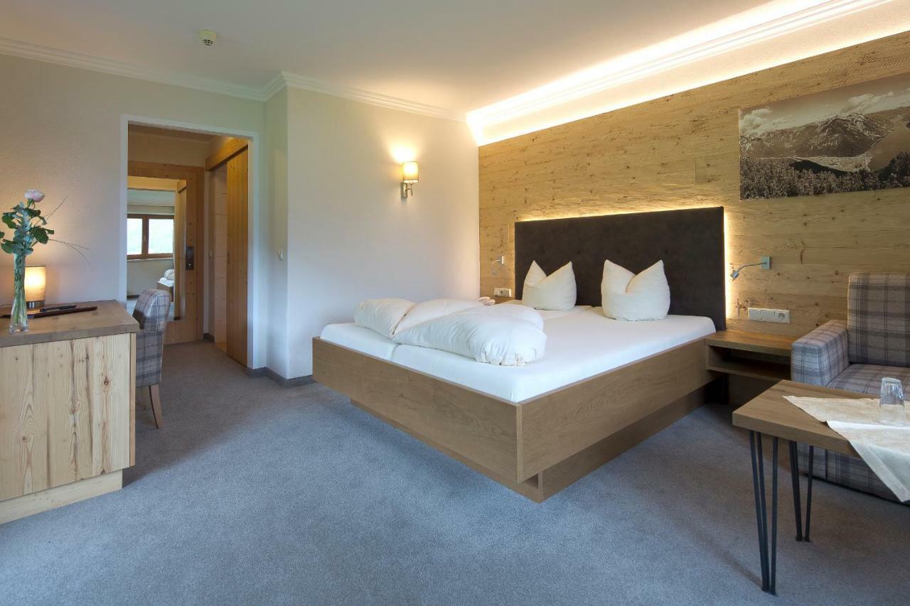 Hotel Bergland แพร์ทีเซา ภายนอก รูปภาพ